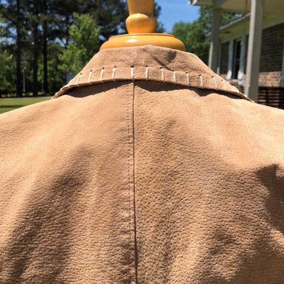 Joe Boxer Women’s Tan Leather Jacket - Picture 5 of 5